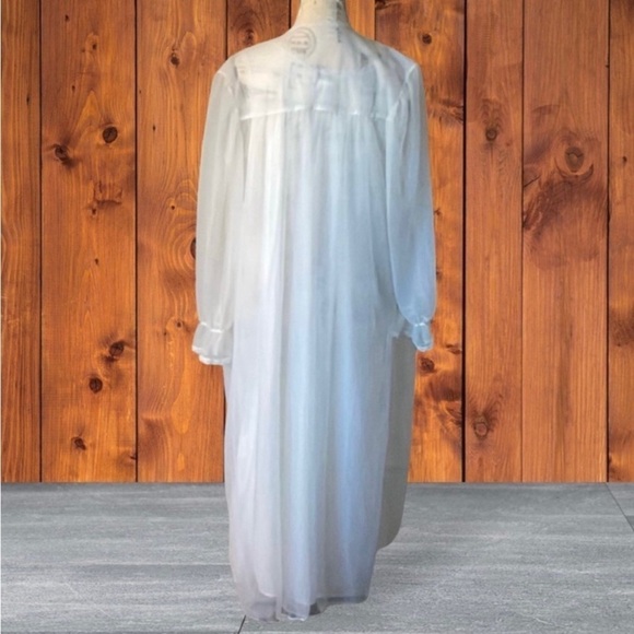 Vanity Fair Nightgown and Robe Vintage Wedding Set NWOT size L - Picture 2 of 12
